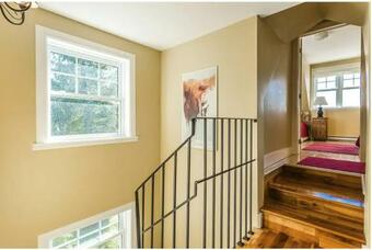 Lovely Lac-brome 3 Bedroom Lakefront Cottage