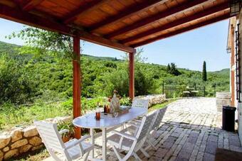 Villa Holiday Home In Marmaro