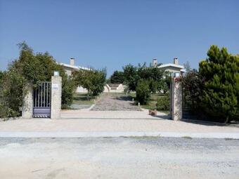 Zennova #21 Villa Melezin