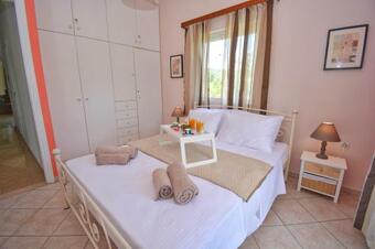 Casa Artemisia Near The Beach