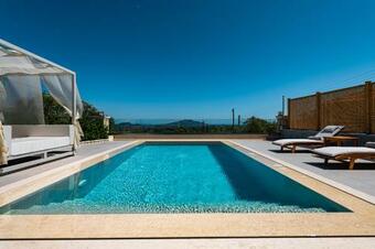 Villa Aithra Country House