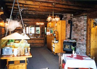 Hotel Helmcken Falls Lodge - Deluxe