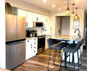 Harborview 3-6-8 On Main