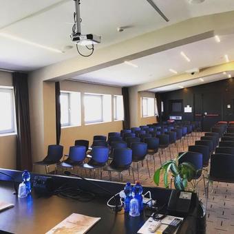 Cremona Hotels Continental