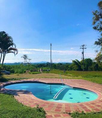 Agroturismo Caba�a Villa Holguin