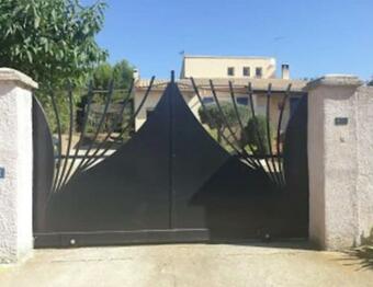 Villa Entre N�mes Et Le Pont Du Gard