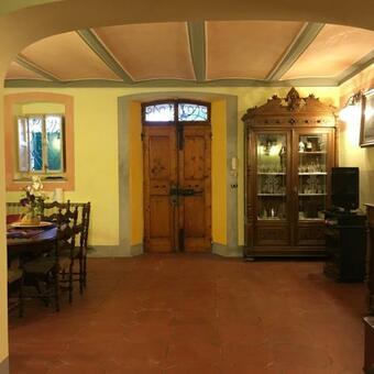 Villa Baronzola - Main Apartment With Terrace And Garden