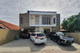 Hotel Jatiwangi Syariah Guest House Redpartner