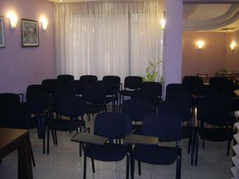 Family Hotel Avramov