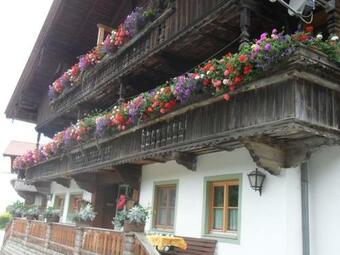 Hostal Hausbergerhof G�stehaus Ainberger