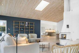 Luxury Three-bedroom Modern Family Home In B�stad