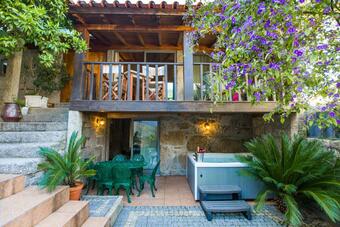 Pedra Bela - Cozy House W/ Private Jacuzzi @ Geres