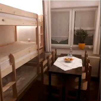 G�stezimmer Mit Etagenbetten 6 Person, Gemeinschaftsbad