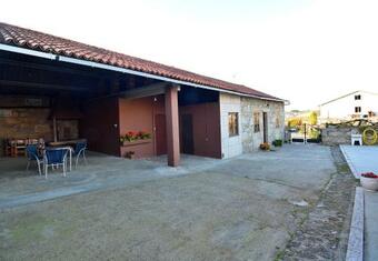 Casita De Piedra En Vilanova De Arousa