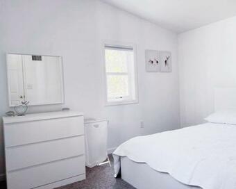 Feel Like Home In Gwl, Free Ev/hybrid Charger