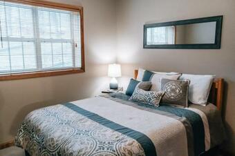 Ma Cook Lodge - Sharps Chapel