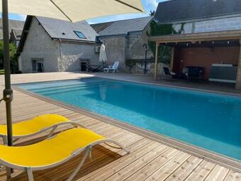 Gite Chez Cocotte 4/6p En Bord De Loire Avec Piscine Chauffee