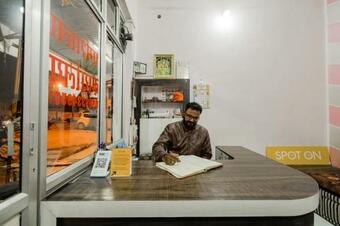 Hotel Spot On 67352 Shiv Darshan Agarwal Guest House