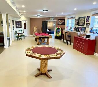Stylish 2500 Sq Basement W/ Home Theatre, Pool Table, Poker Table Etc.