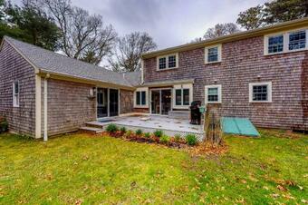 Monument Beach Hill House