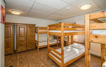 Awesome Home In Den Ham With Wifi And 5 Bedrooms