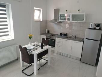 Studio Apartman Toni