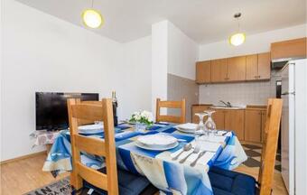 Stunning Apartment In Rijeka With 2 Bedrooms