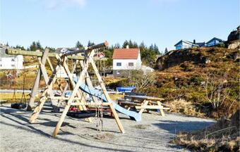 Nice Home In Tjeldst� With Wifi And 2 Bedrooms