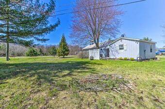 Historic Kewadin Schoolhouse Half Mi To Lake!