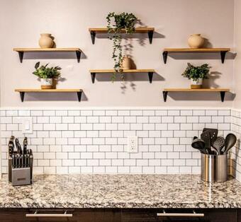 Cozy, Lavish Mid Century! 4-br Modern Home!