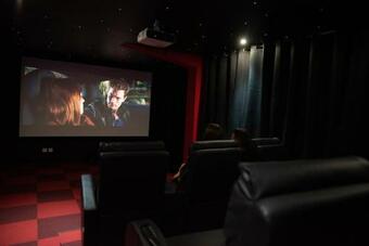 Apartamento Loft Prestige Avec Jacuzzi & Salle Cin�ma Privatif