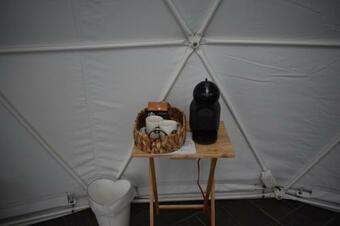 Bed & Breakfast Roble Coral Glamping