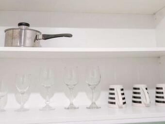 Comfy One Bedroom Apartment With Free Parking