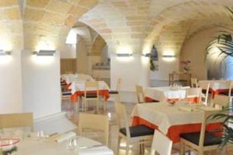 Buongusto Hotel & Restaurant