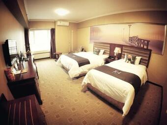 Pai Hotel Yining Liqun Road Classic Garden