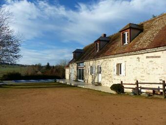 G�te Chirat-l'�glise, 5 Pi�ces, 10 Personnes - Fr-1-489-229