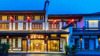 Hanyun Hot Spring Hotel