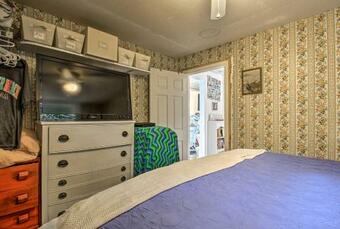 Hartford Cottage With Dock And Private Bch On Bear Pond