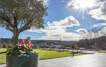 Stunning Home In Babeau-bouldoux With Outdoor Swimming Pool, Wifi And 3 Bedrooms