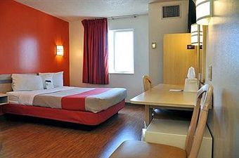 Motel 6 - Sandusky - Milan