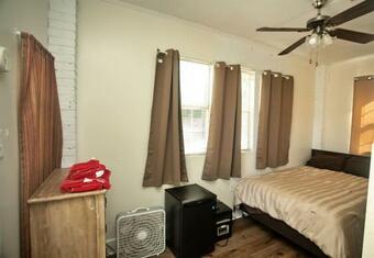 Hostal Historic House On The Hilldownstairs Only