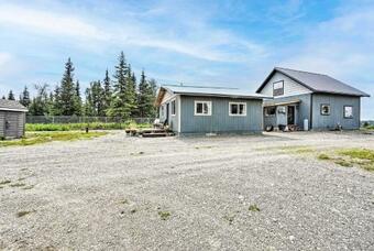 Secluded Kenai Peninsula Cottage In Ninilchik