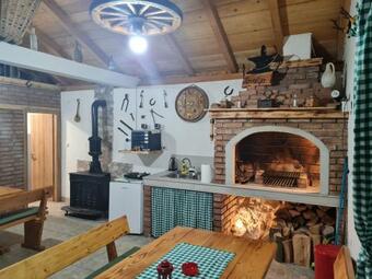 Ku?a Za Odmor "arija"