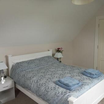 Fab Lake View 3 Bed Apartment Castlelough Nenagh