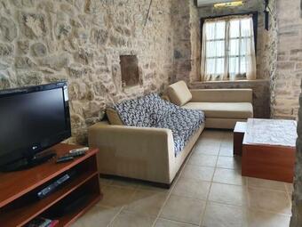 Traditional Medieval Holiday House In Kalamoti