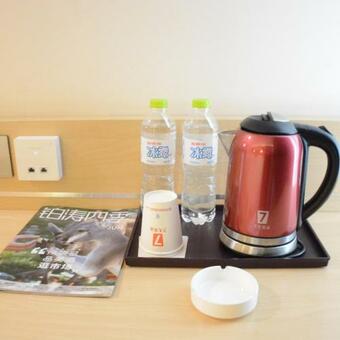 Hotel 7days Premium�laiwu Yingmu Street Credit Building Store