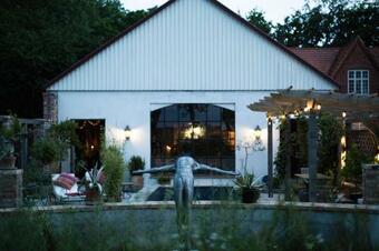 Villa Unikt Hus Med Pool I Medelhavsmilj�