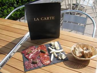 Hotel H�tel Bellevue