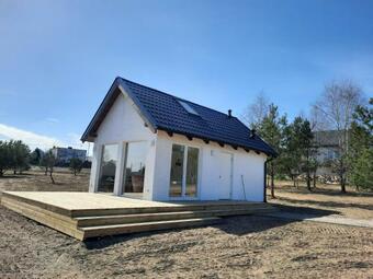 Domek Nad Prywatnym Jeziorem Z Mo?liwo?ci? Po?owu Ryb.