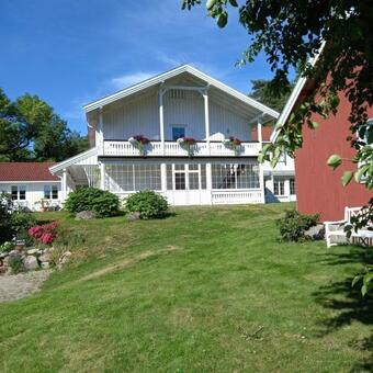 Hotel Sandbrekke Gjesteg�rd